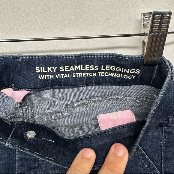 Laurie Felt Silky Seamless Stretch Leggings Jeans Small Dark Wash - Picture 4 of 11